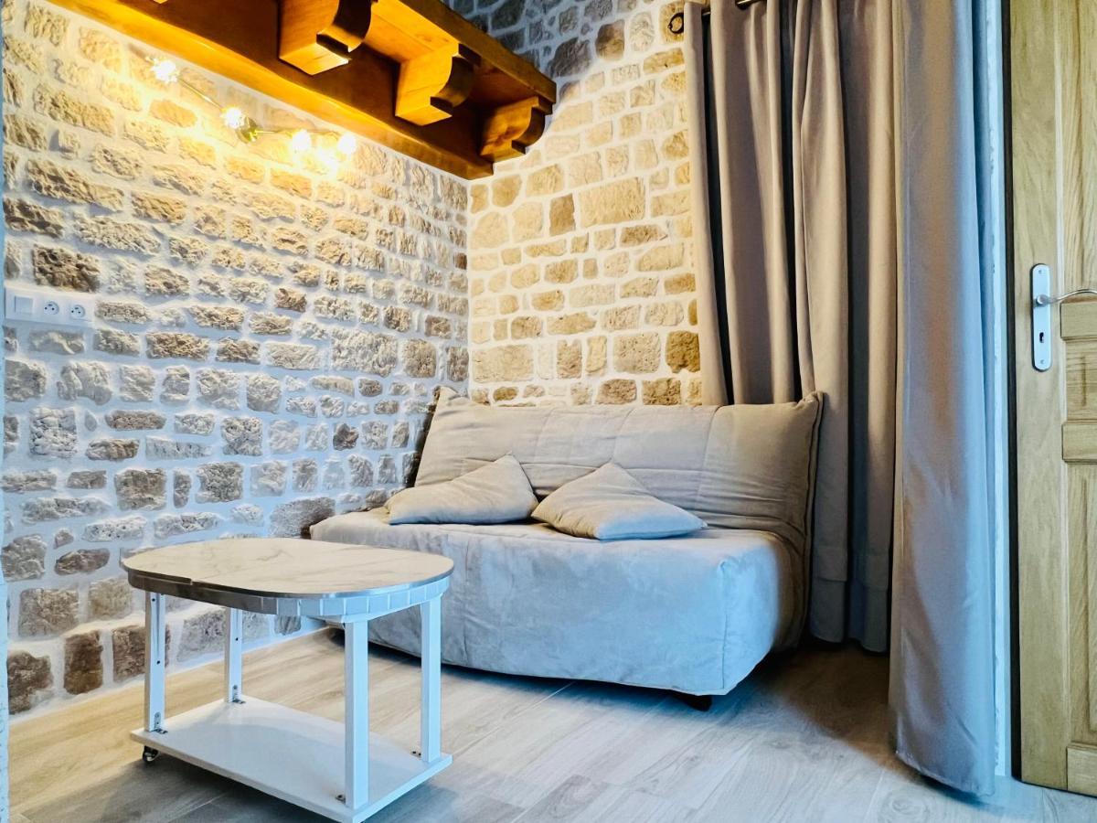 Le Mas Des Mathes, Chambres D'Hotes, Studios Ле-Мат Екстер'єр фото